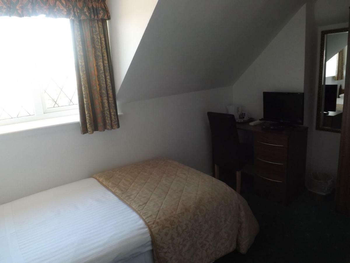Ashleigh House Hotel Coventry Buitenkant foto
